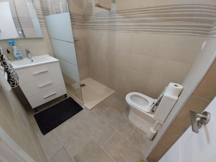 Image No.23-3 Bed Townhouse for sale