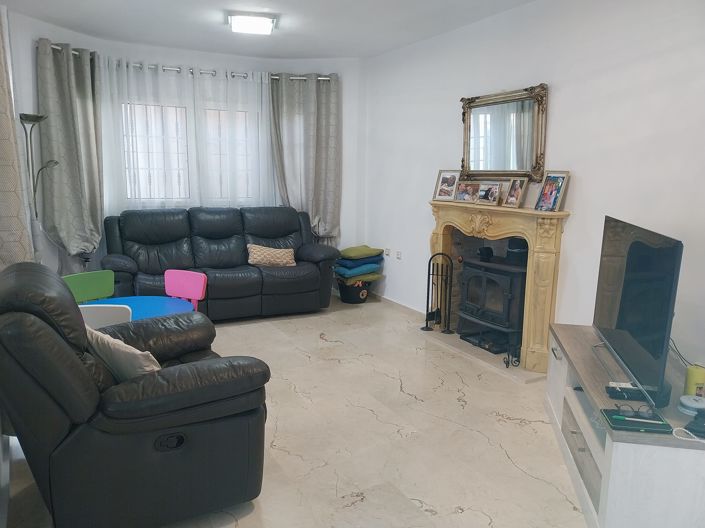 Image No.5-3 Bed Townhouse for sale