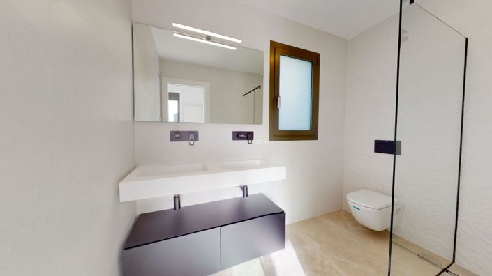 Image No.30-3 Bed Villa for sale