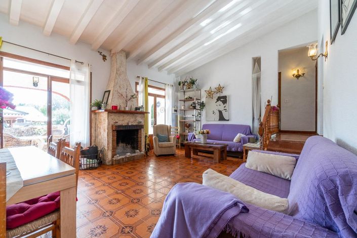 Image No.1-3 Bed Villa for sale