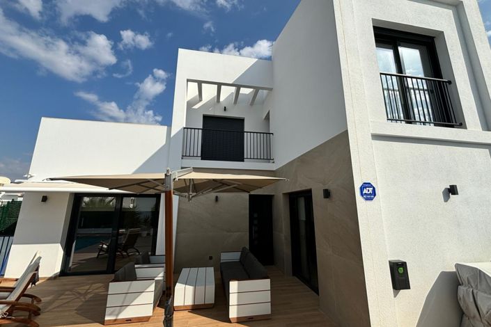 Image No.43-3 Bed Villa for sale