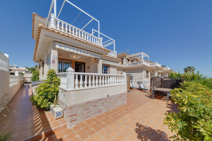 Image No.1-Villa de 4 chambres à vendre à Villamartin