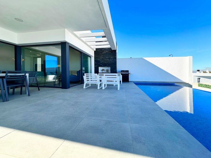 Image No.13-3 Bed Villa for sale