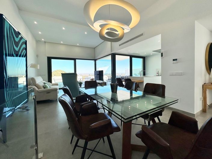 Image No.18-3 Bed Villa for sale