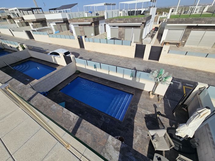 Image No.17-3 Bed Villa for sale