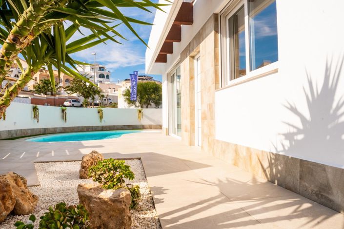 Image No.23-3 Bed Villa for sale