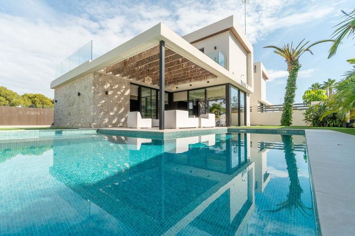 Image No.1-Villa de 2 chambres à vendre à Torrevieja