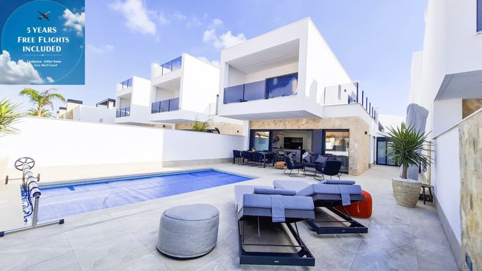 Image No.1-3 Bed Villa for sale