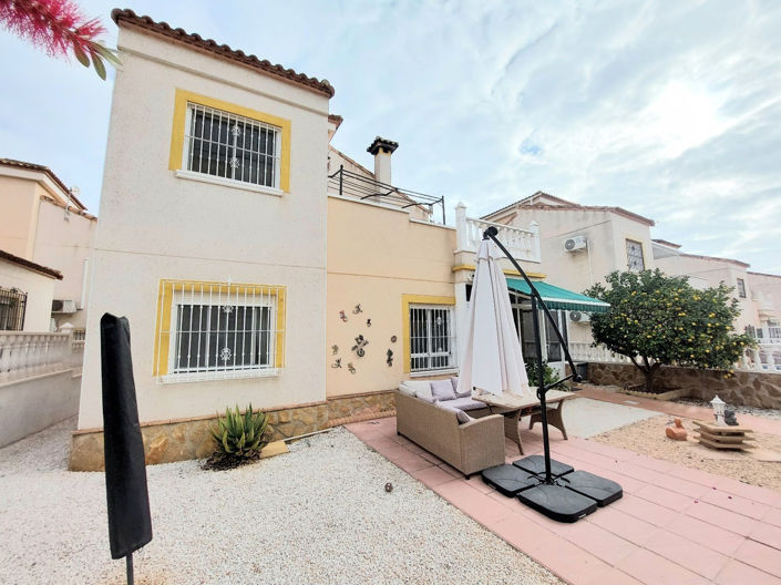Image No.1-3 Bed Villa for sale