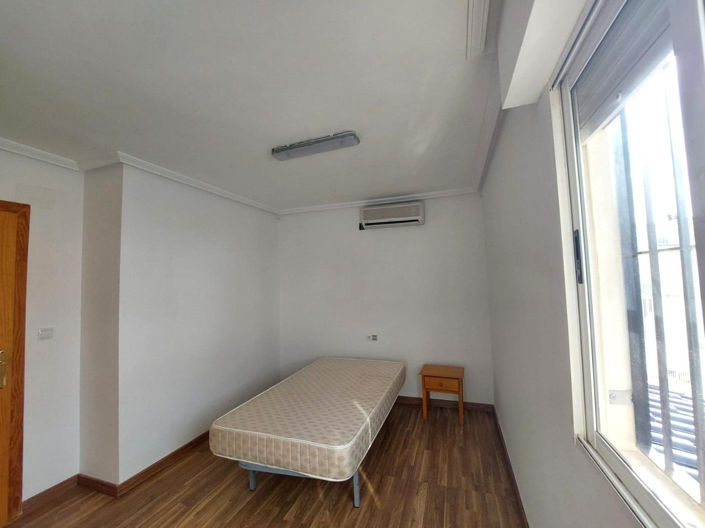 Image No.9-3 Bed Townhouse for sale