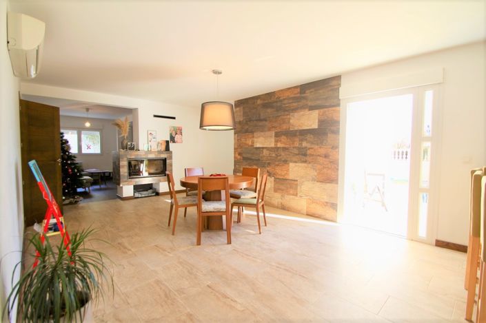 Image No.6-3 Bed Villa for sale