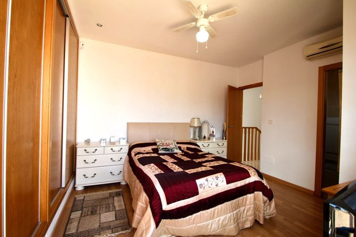 Image No.10-2 Bed Villa for sale