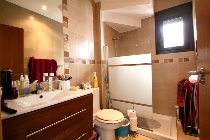 Image No.12-2 Bed Villa for sale