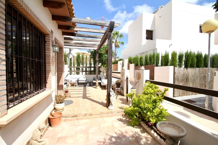 Image No.4-2 Bed Villa for sale