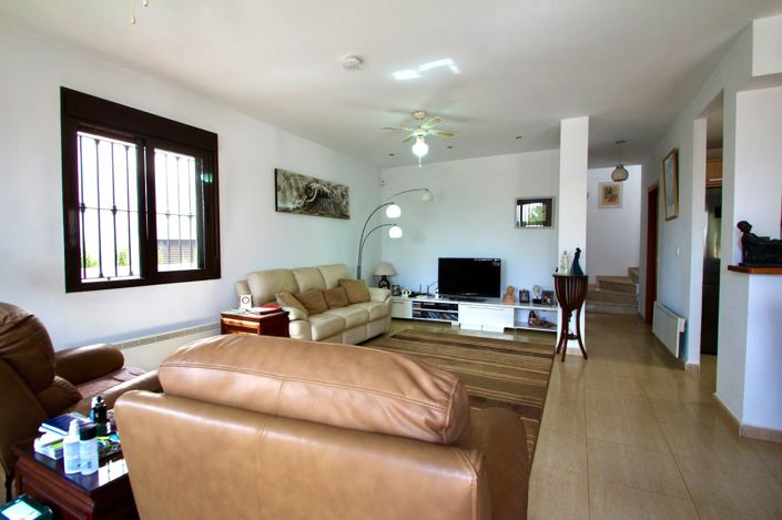 Image No.6-2 Bed Villa for sale