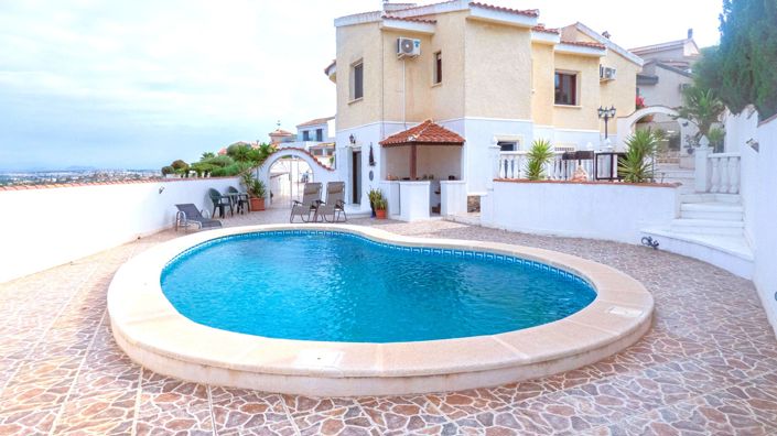 Image No.1-Villa de 5 chambres à vendre à Ciudad Quesada