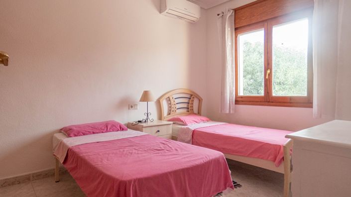 Image No.5-5 Bed Villa for sale