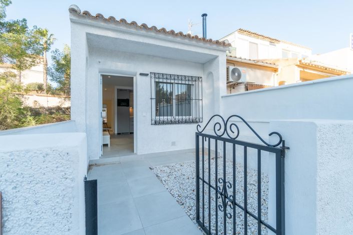 Image No.1-Bungalow de 2 chambres à vendre à Orihuela Costa