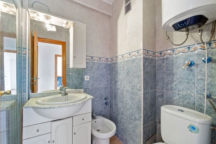 Image No.11-Appartement de 3 chambres à vendre à Punta Prima