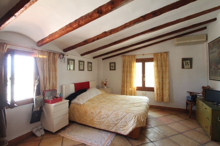 Image No.8-4 Bed Villa for sale