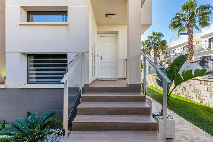 Image No.36-5 Bed Villa for sale