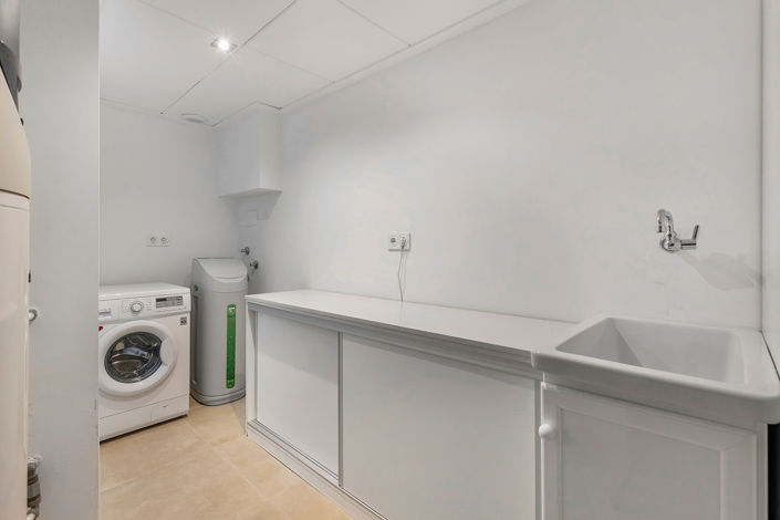 Image No.50-5 Bed Villa for sale