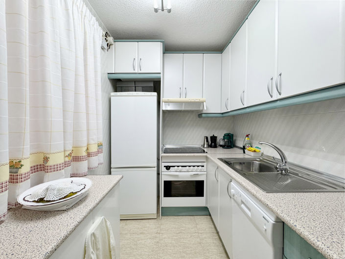 Image No.10-Appartement de 2 chambres à vendre à Punta Prima