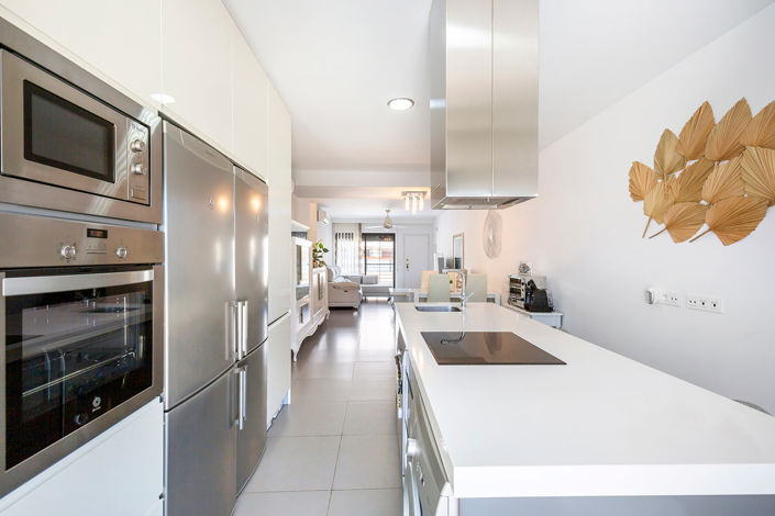 Image No.14-4 Bed Apartment for sale