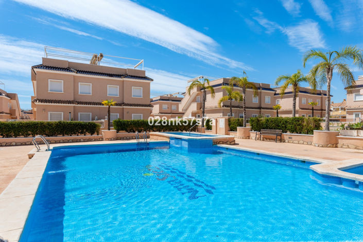 Image No.1-3 Bed Townhouse for sale