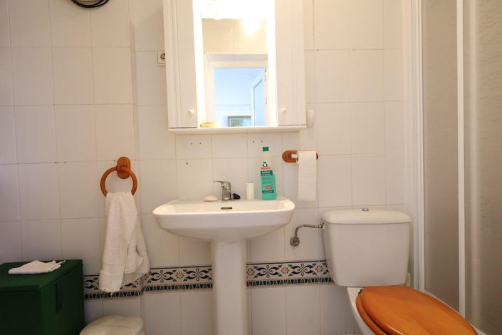 Image No.14-3 Bed Townhouse for sale