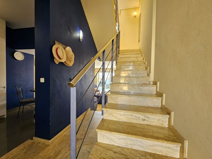 Image No.16-3 Bed Townhouse for sale