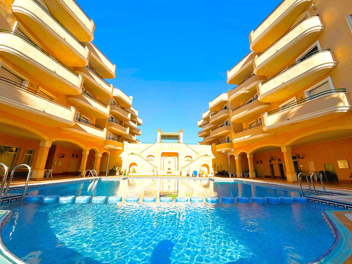 Image No.1-Appartement de 2 chambres à vendre à Cabo Roig