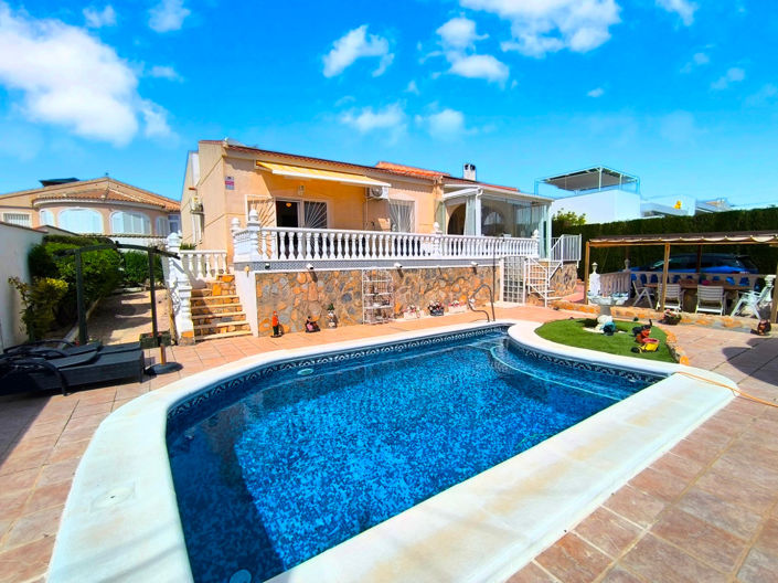 Image No.1-Villa de 3 chambres à vendre à Ciudad Quesada