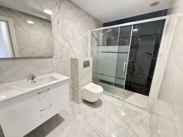 Image No.12-2 Bed Apartment for sale