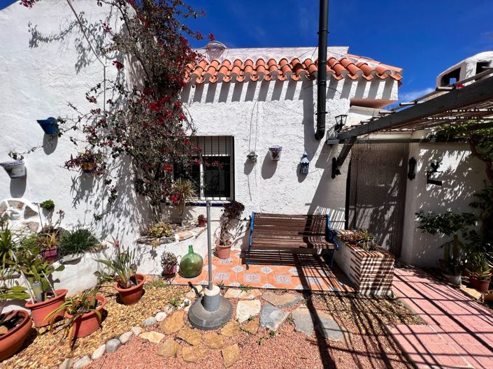 Image No.18-2 Bed Country House for sale