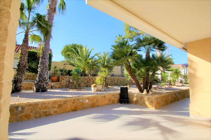 Image No.2-Villa de 4 chambres à vendre à Villamartin