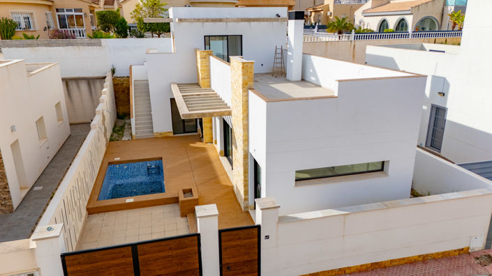 Image No.1-3 Bed Villa for sale