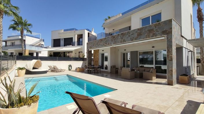 Image No.1-Villa de 3 chambres à vendre à La Mata