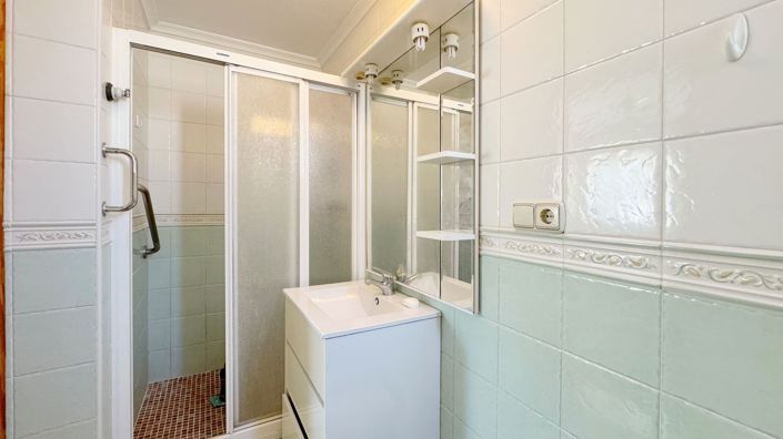 Image No.17-4 Bed Villa for sale