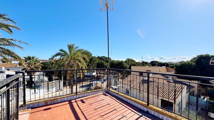 Image No.22-4 Bed Villa for sale