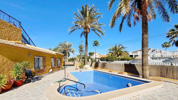 Image No.4-4 Bed Villa for sale