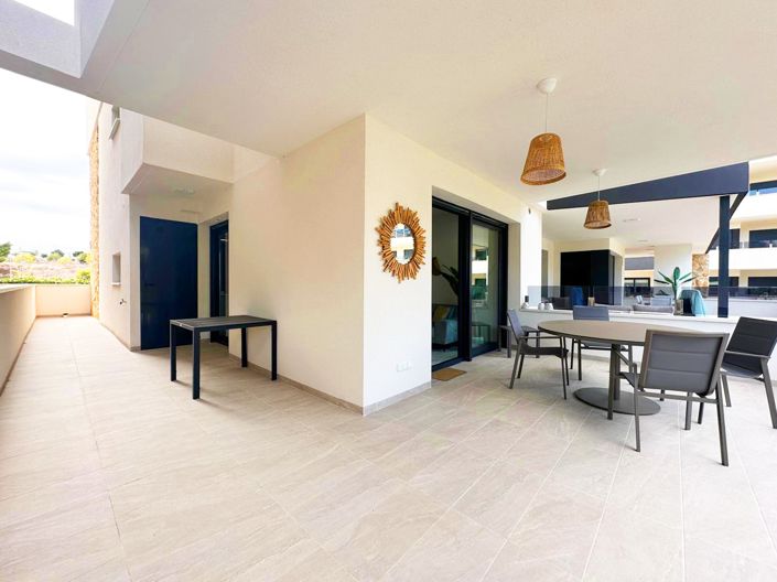 Image No.9-2 Bed Apartment for sale