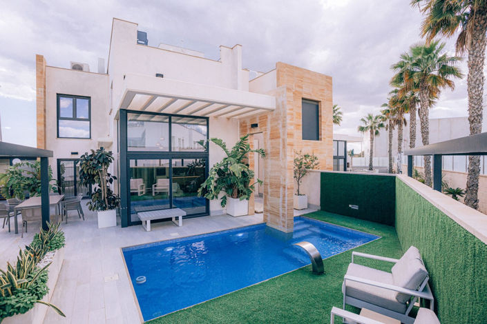Image No.1-3 Bed Villa for sale