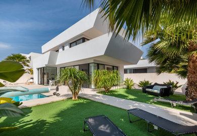 4 Bed Villa for sale