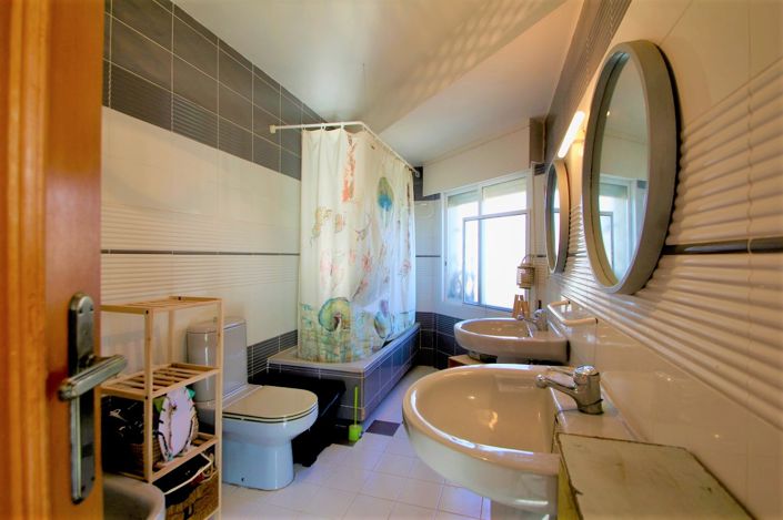 Image No.23-5 Bed Villa for sale