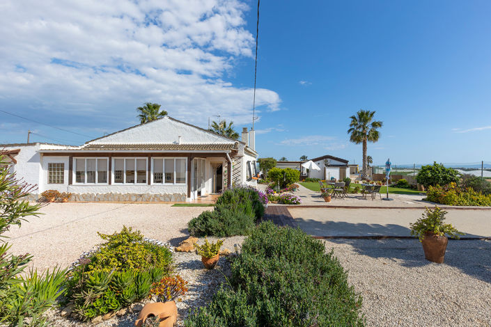 Image No.34-3 Bed Villa for sale