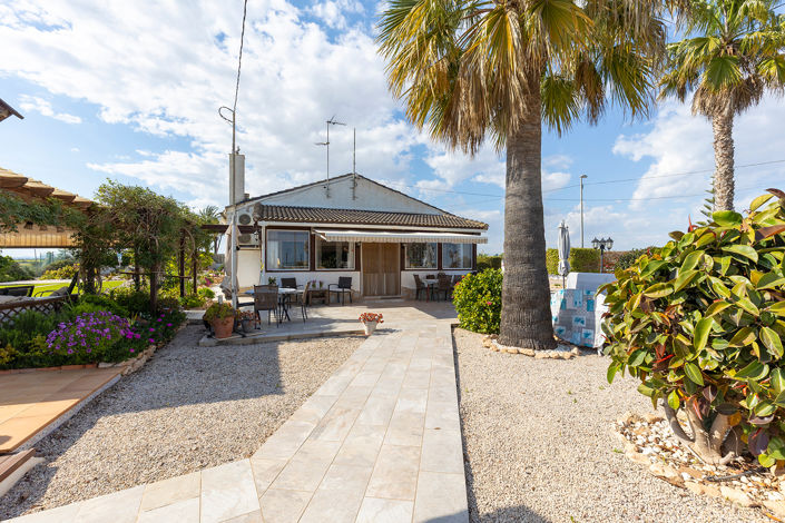 Image No.37-3 Bed Villa for sale