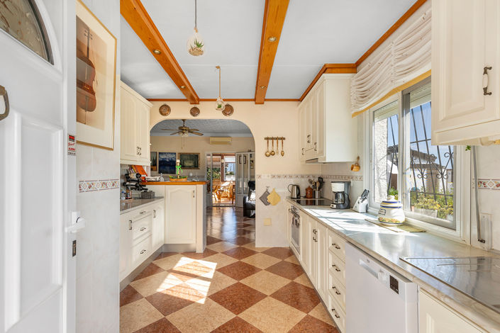 Image No.8-3 Bed Villa for sale