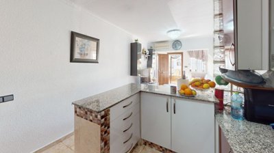 66805oasislosalcazarestopfloorrenovatedapartm