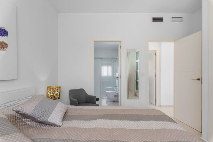 Image No.14-4 Bed Villa for sale